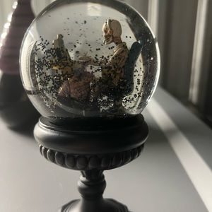 Halloween snow globe